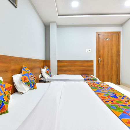 Fabhotel Raghumani Palace Ujjain Esterno foto