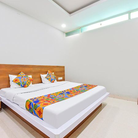 Fabhotel Raghumani Palace Ujjain Esterno foto