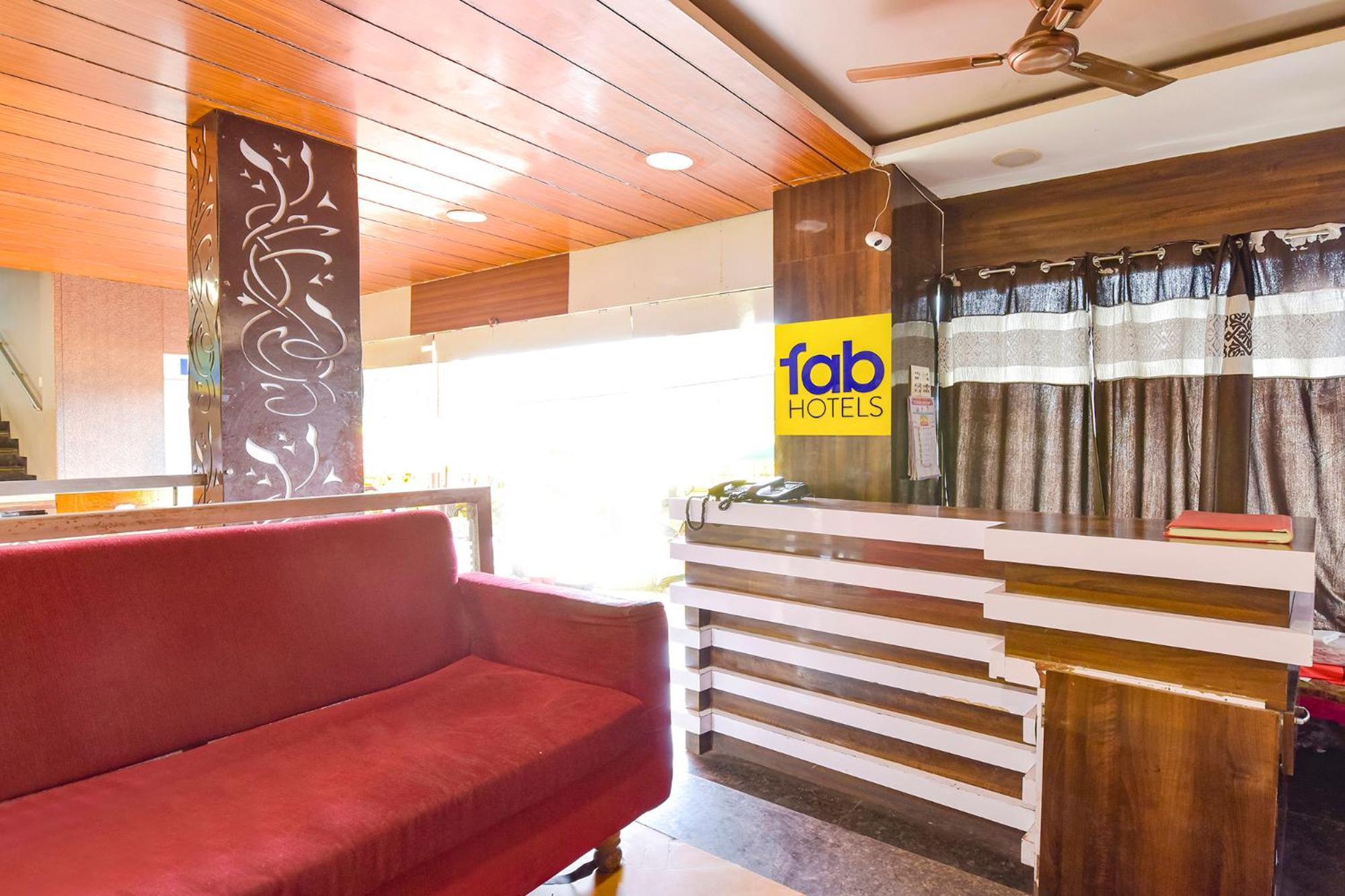 Fabhotel Raghumani Palace Ujjain Esterno foto