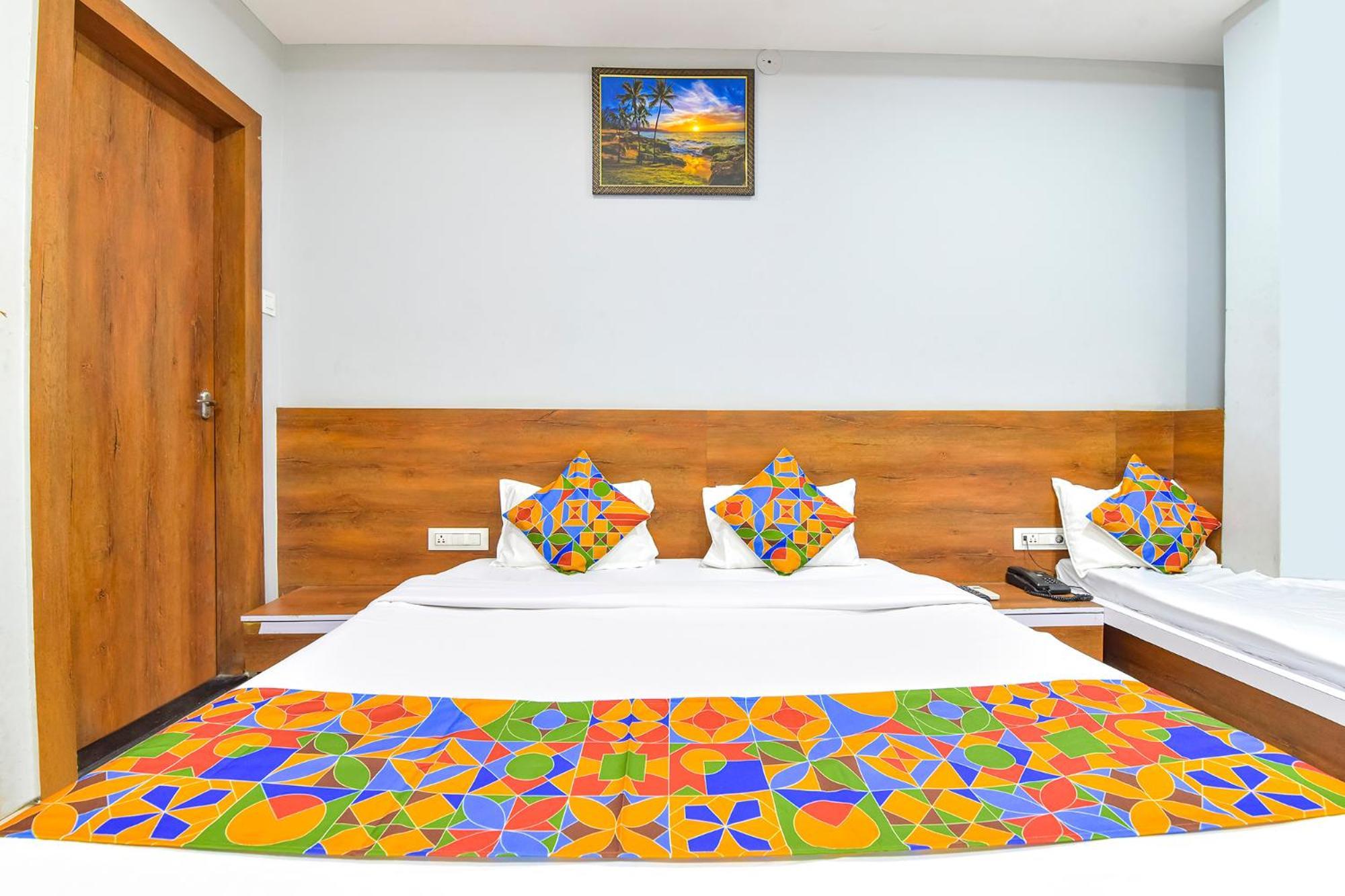 Fabhotel Raghumani Palace Ujjain Esterno foto