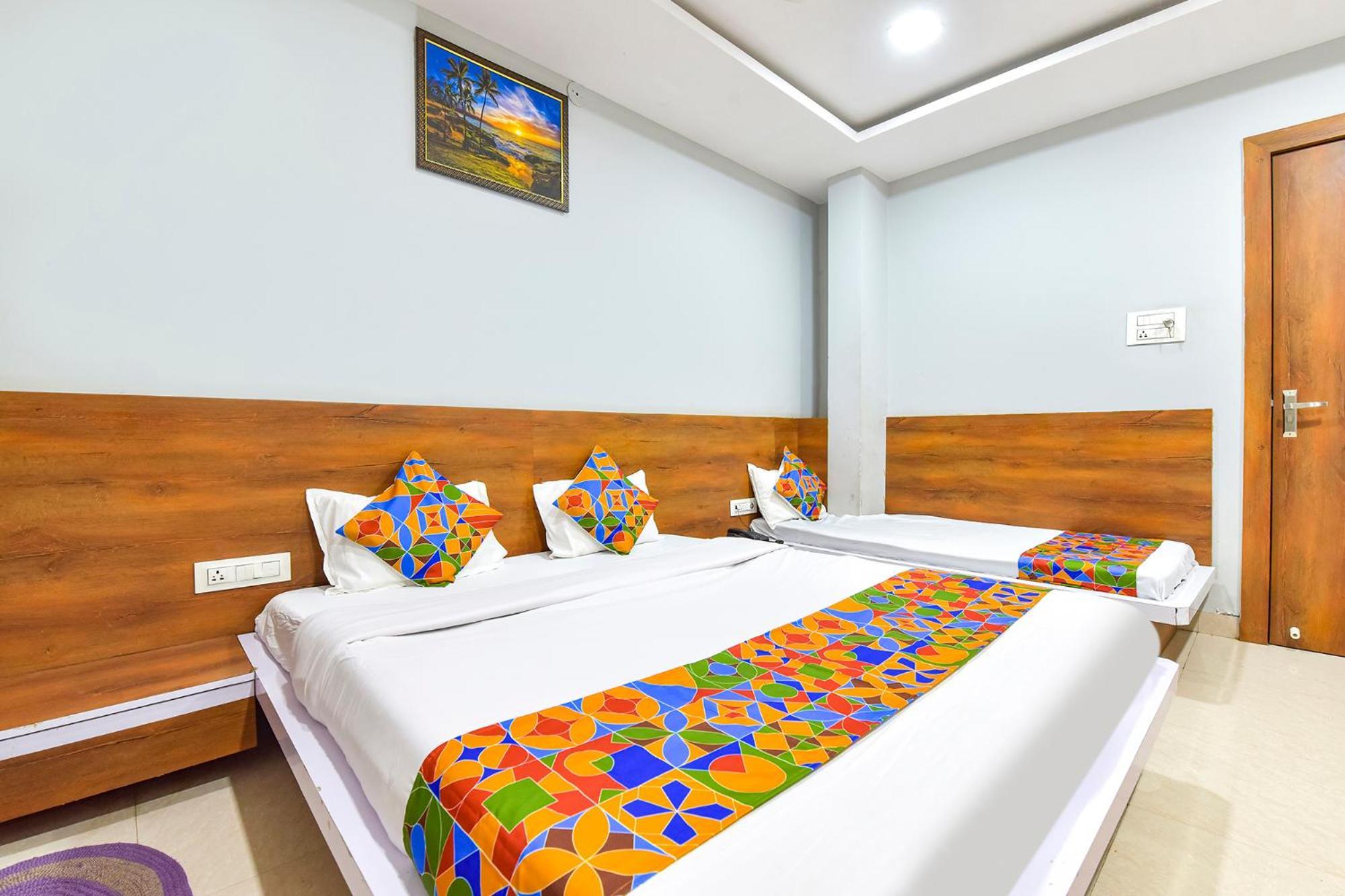 Fabhotel Raghumani Palace Ujjain Esterno foto